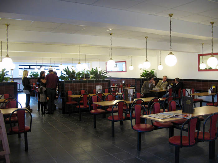 Hunts Cafe seated area